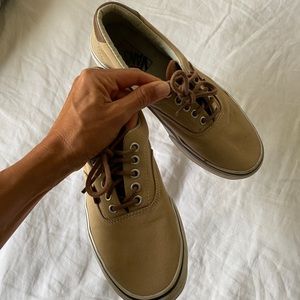 Tan Beige Men’s Lace Up Vans